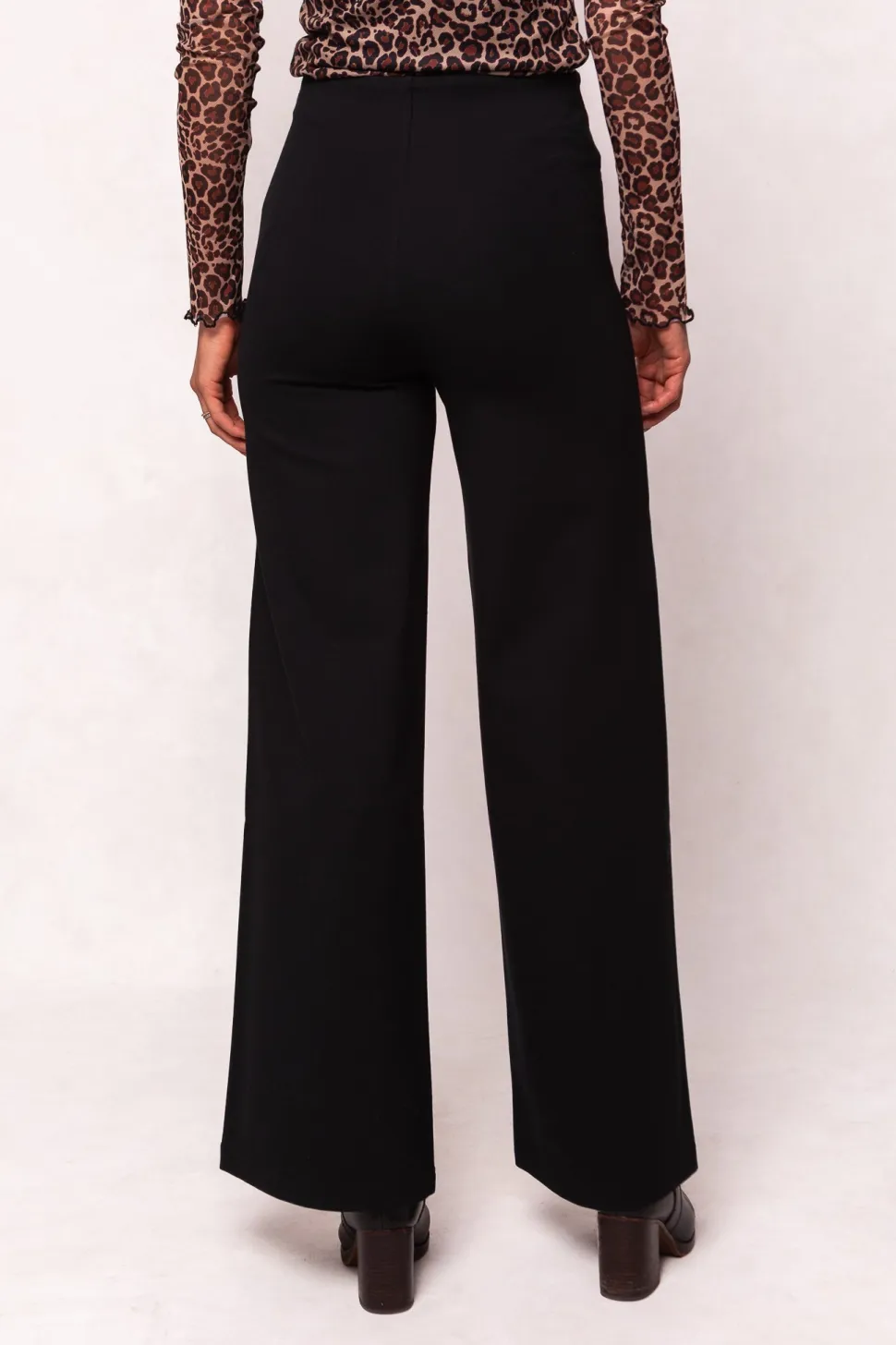 Alyssa Pop Ponte Pants in Black