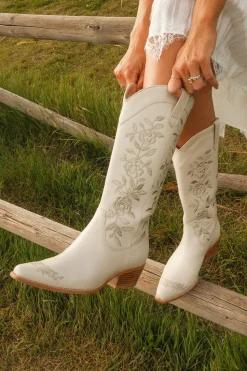 Avery Boot in Cream