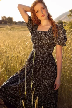 Brooklyn Dress in Navy Dainty Floral