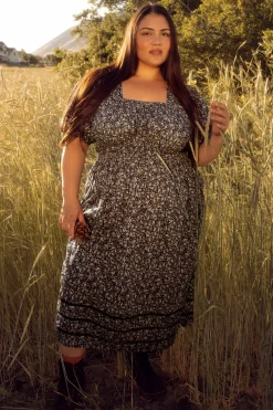 Brooklyn Dress in Navy Dainty Floral