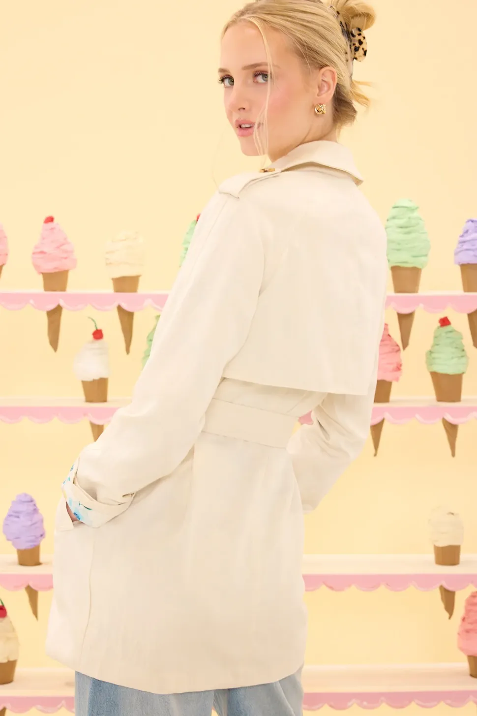 Linden Trench Coat in Blue Bouquet