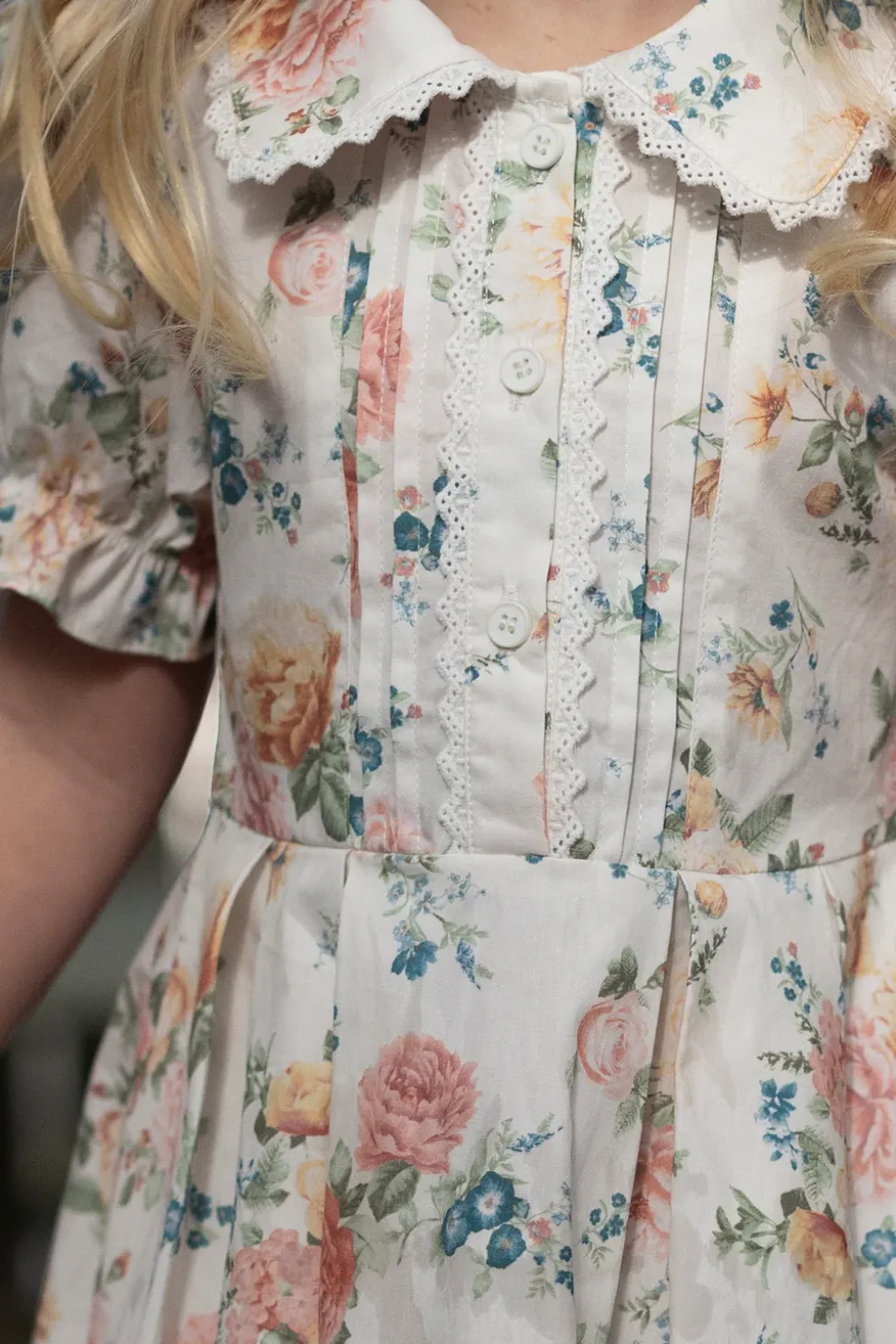 Mini Sophia Dress in Countryside Peony Blossom