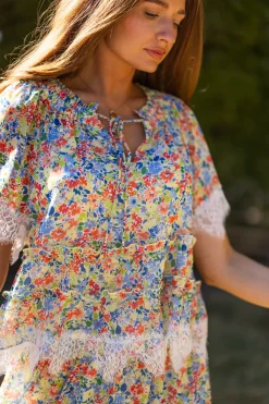 Verona Top in Vibrant Yarrow